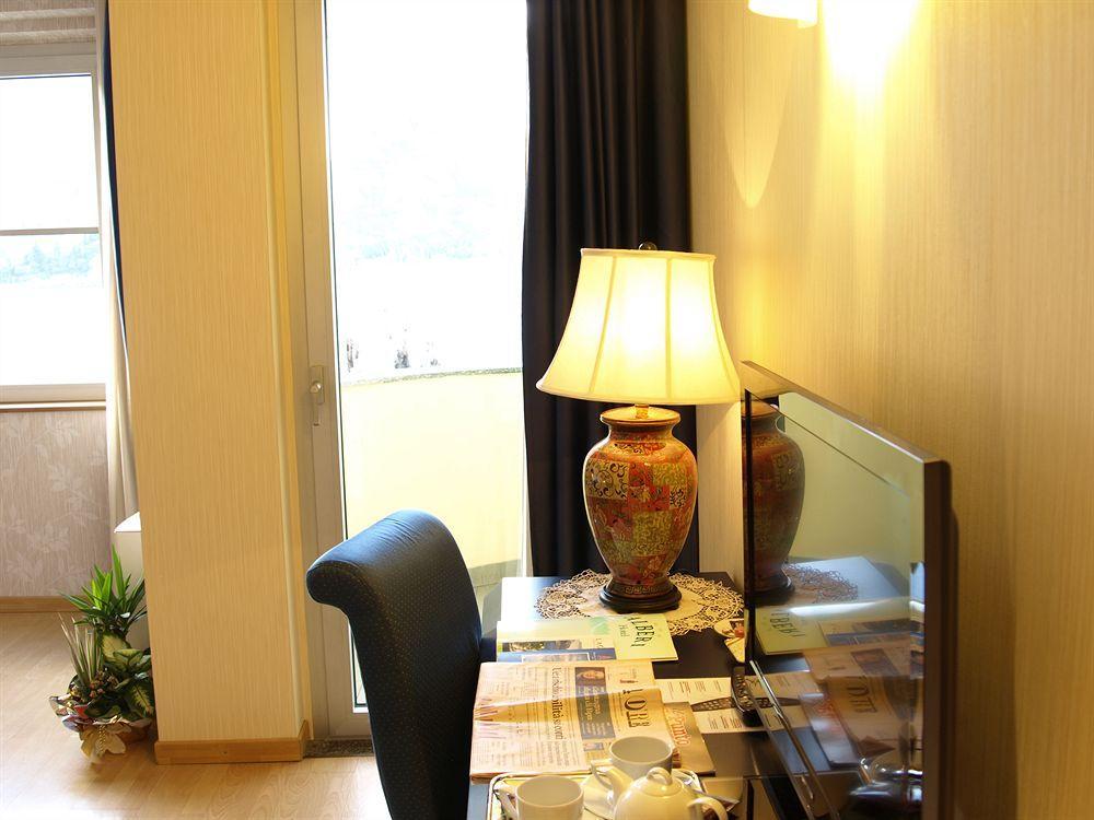 Hotel Alberi เลคโค ภายนอก รูปภาพ
