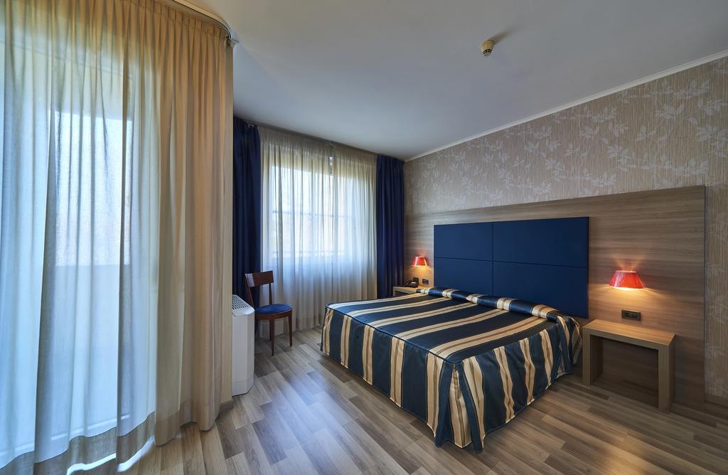 Hotel Alberi เลคโค ภายนอก รูปภาพ